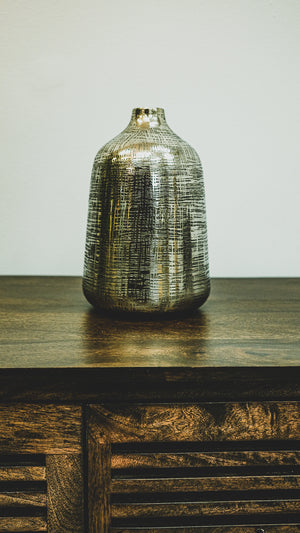 ADAMA-  vase in aluminum with engraved silver motifs