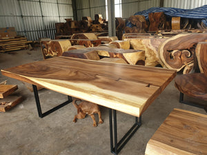 ART- Straight edge, Free form inside, Chamcha wood dining table