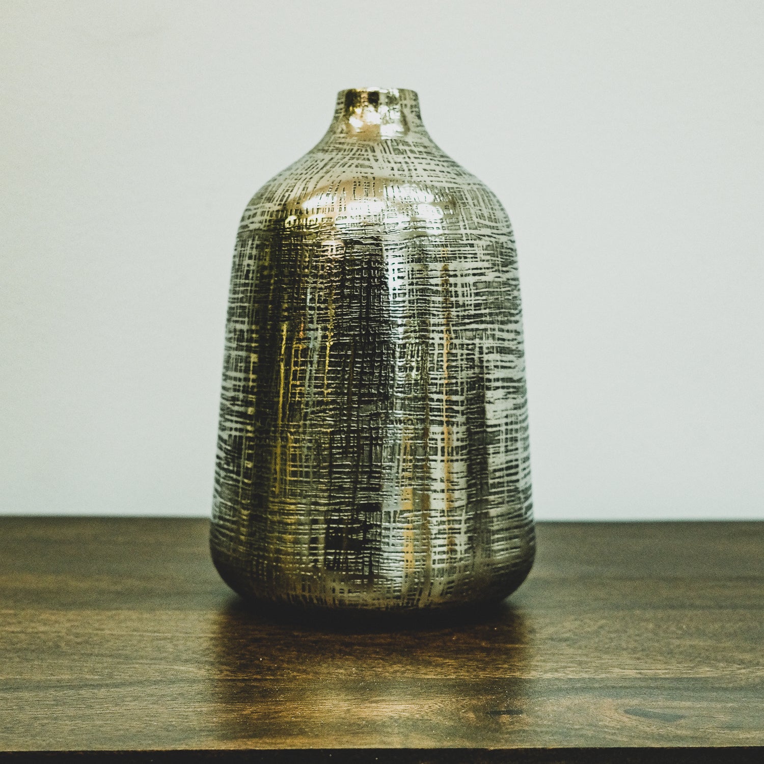ADAMA-  vase in aluminum with engraved silver motifs