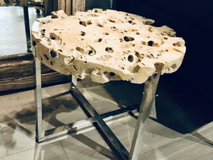 Table d'appoint en "pierre de fromage", base en acier inoxydable