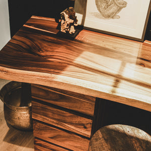 COEUR - Bureau en bois de chamcha avec 4 tiroirs